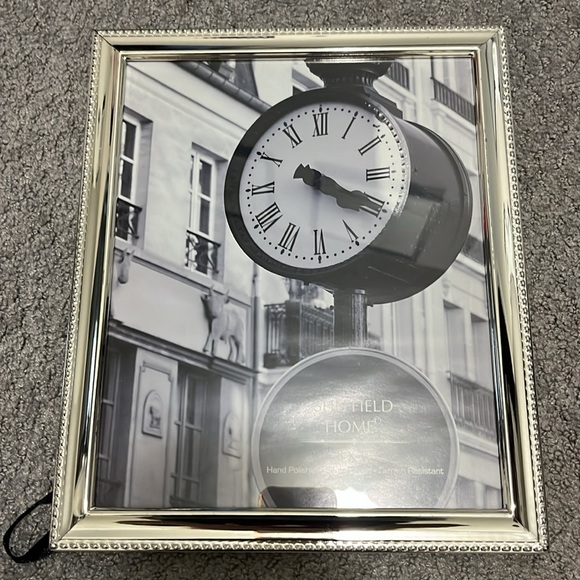 Two Silver Plated 8 by 10 frames - Picture 3 of 6